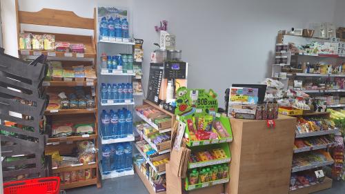 NURA Bio & Natural Market