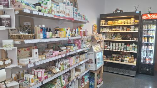 NURA Bio & Natural Market