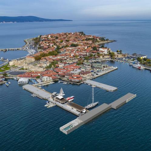 Yacht Port Nessebar