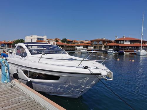 Yacht Port Nessebar